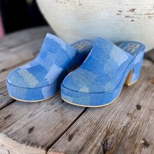 BEACH BY MATISSE Blue Denim Platform Mules Clogs Size 8 NEW in Box